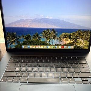 Apple MacBook Air M2 Processor 15 inch